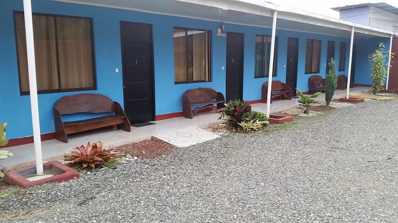 Cabinas Hukats Secret Jungle Puerto Viejo de Talamanca Exterior photo